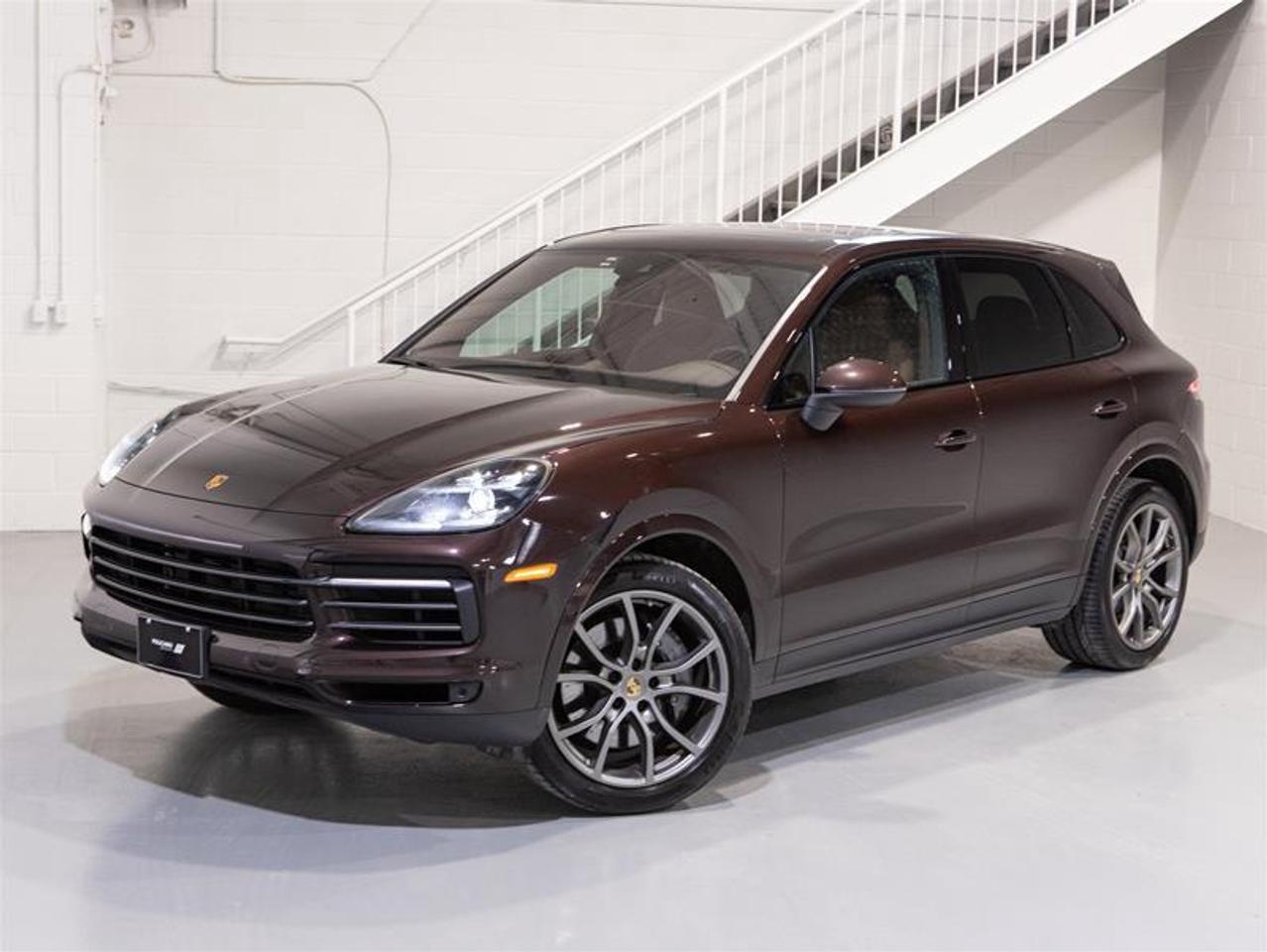 2023 Porsche Cayenne S Platinum Edition Photo
