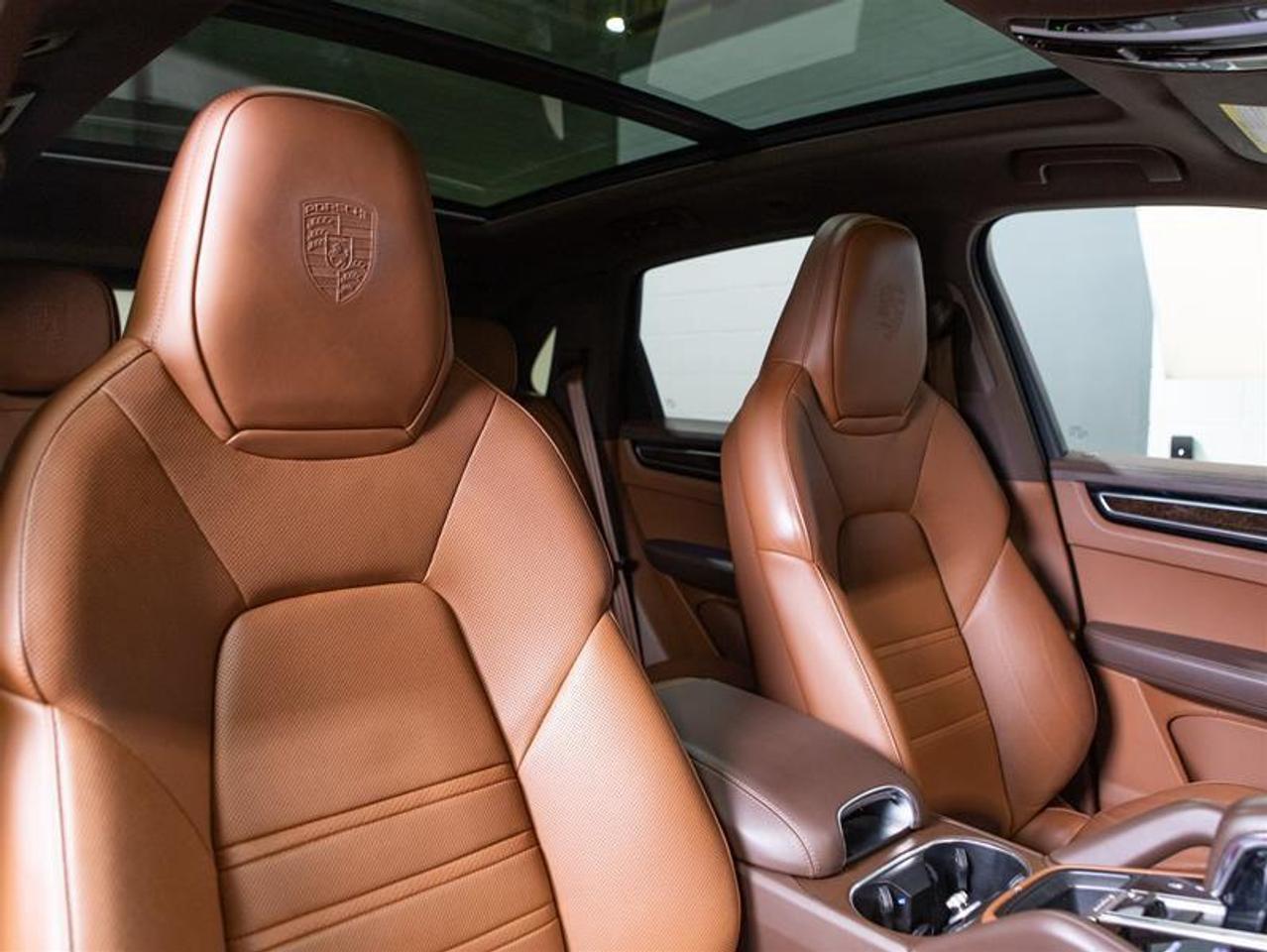 2023 Porsche Cayenne S Platinum Edition Photo