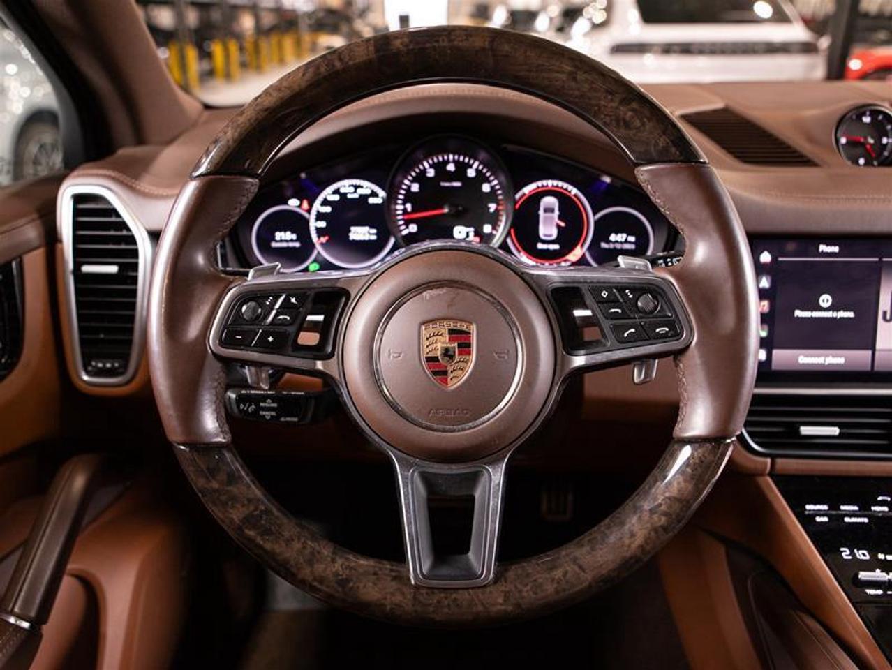 2023 Porsche Cayenne S Platinum Edition Photo