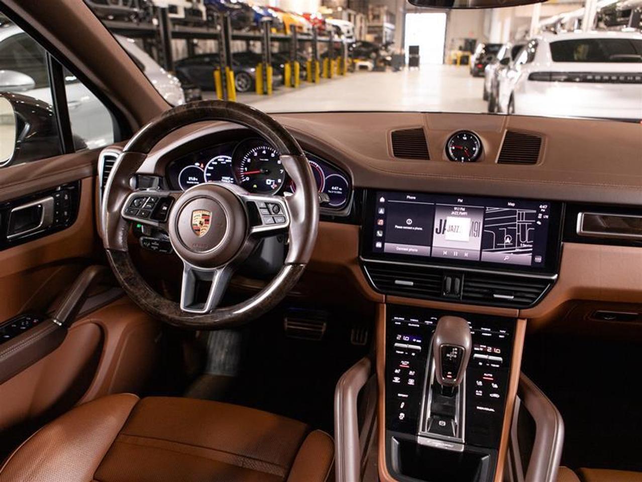 2023 Porsche Cayenne S Platinum Edition Photo