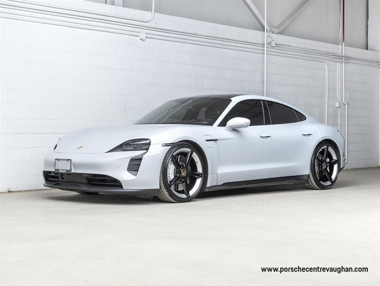 2024 Porsche Taycan  Photo0
