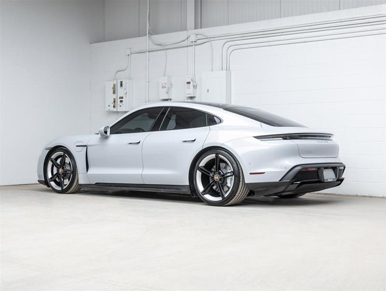 2024 Porsche Taycan  Photo