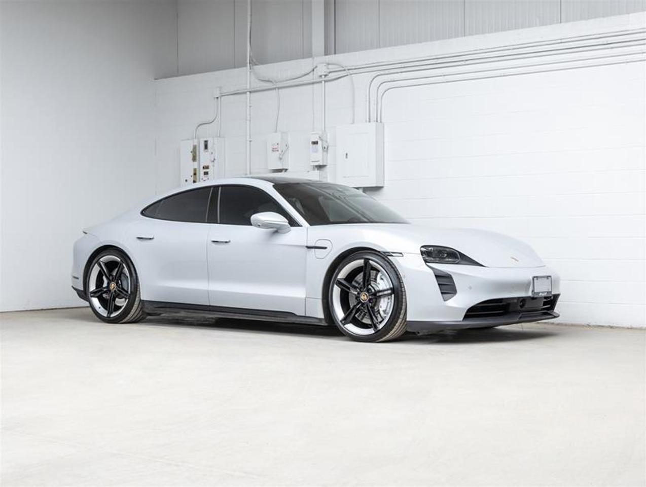 2024 Porsche Taycan  Photo