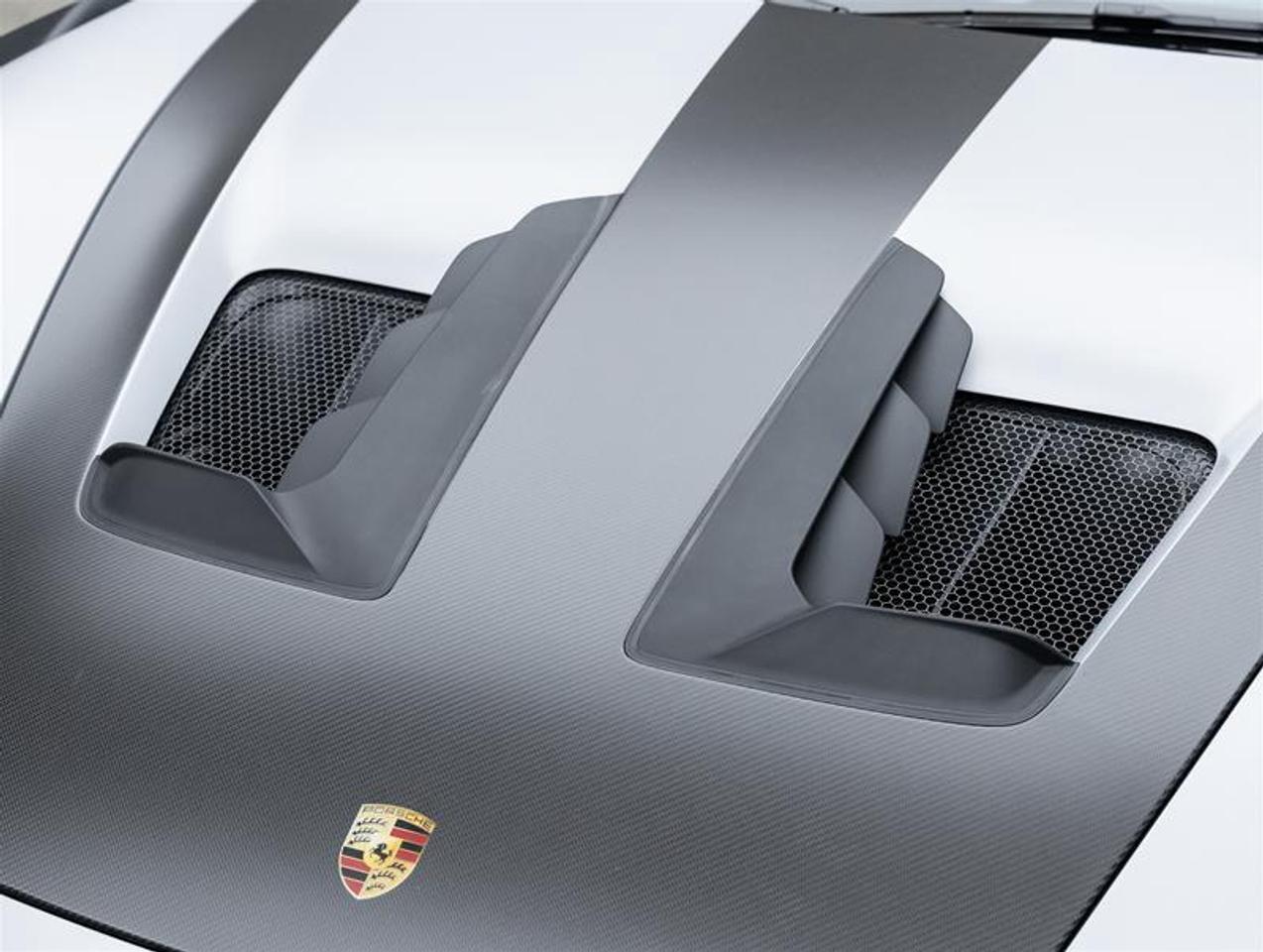 2025 Porsche 911  Photo