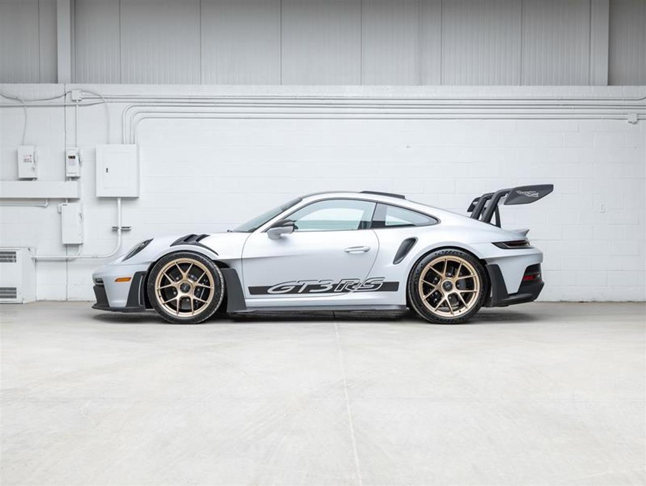 2025 Porsche 911  Photo
