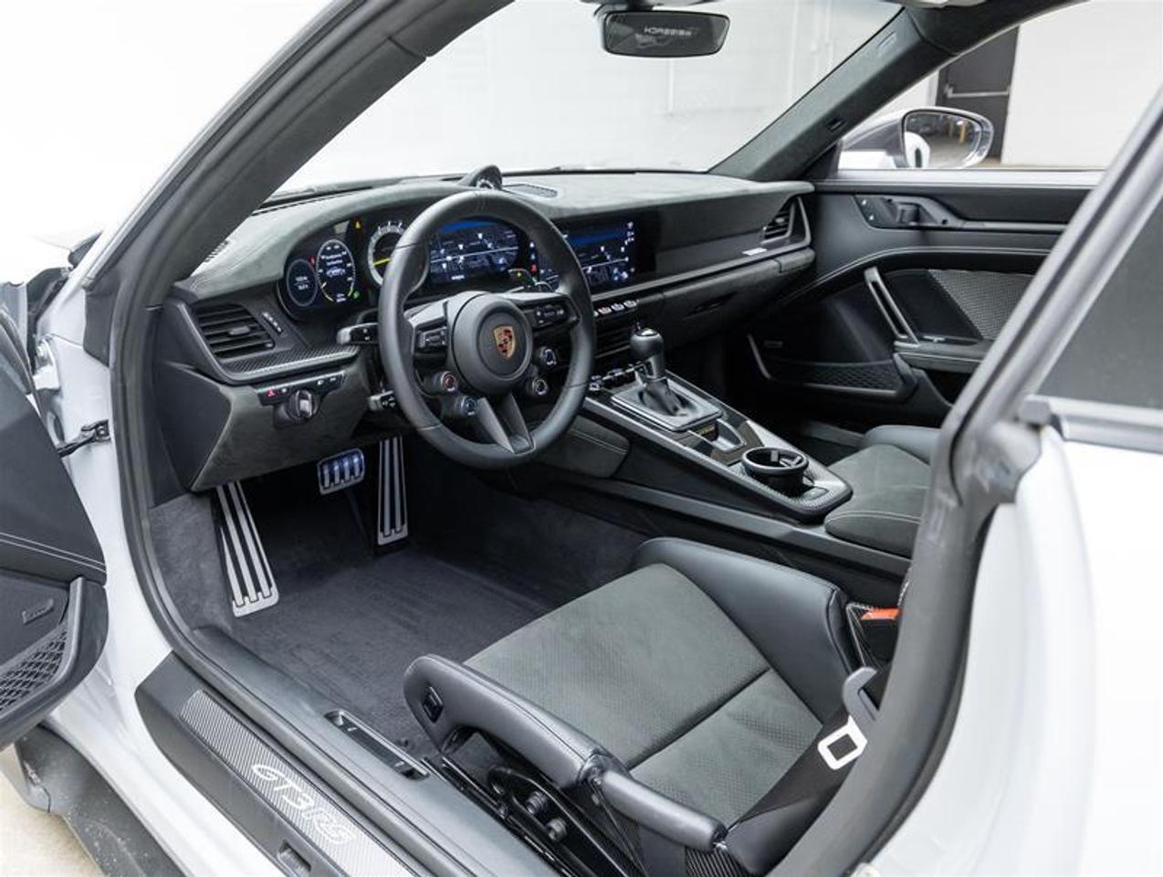 2025 Porsche 911  Photo