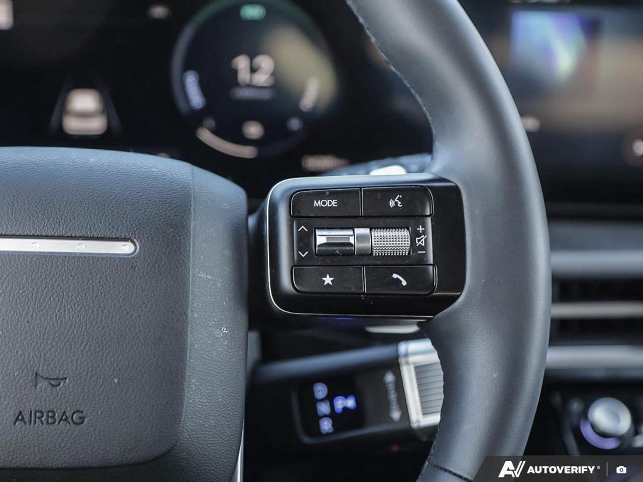 2025 Hyundai Santa Fe HEV Preferred w/Trend Package 4dr All-Wheel Drive Photo