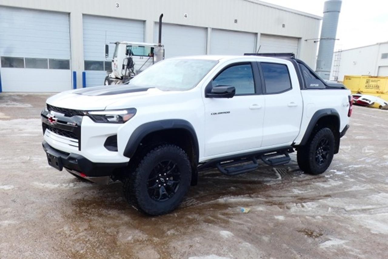 2025 Chevrolet Colorado ZR2 4WD Crew w/H&C Leather, NAV, BUC - Photo #1