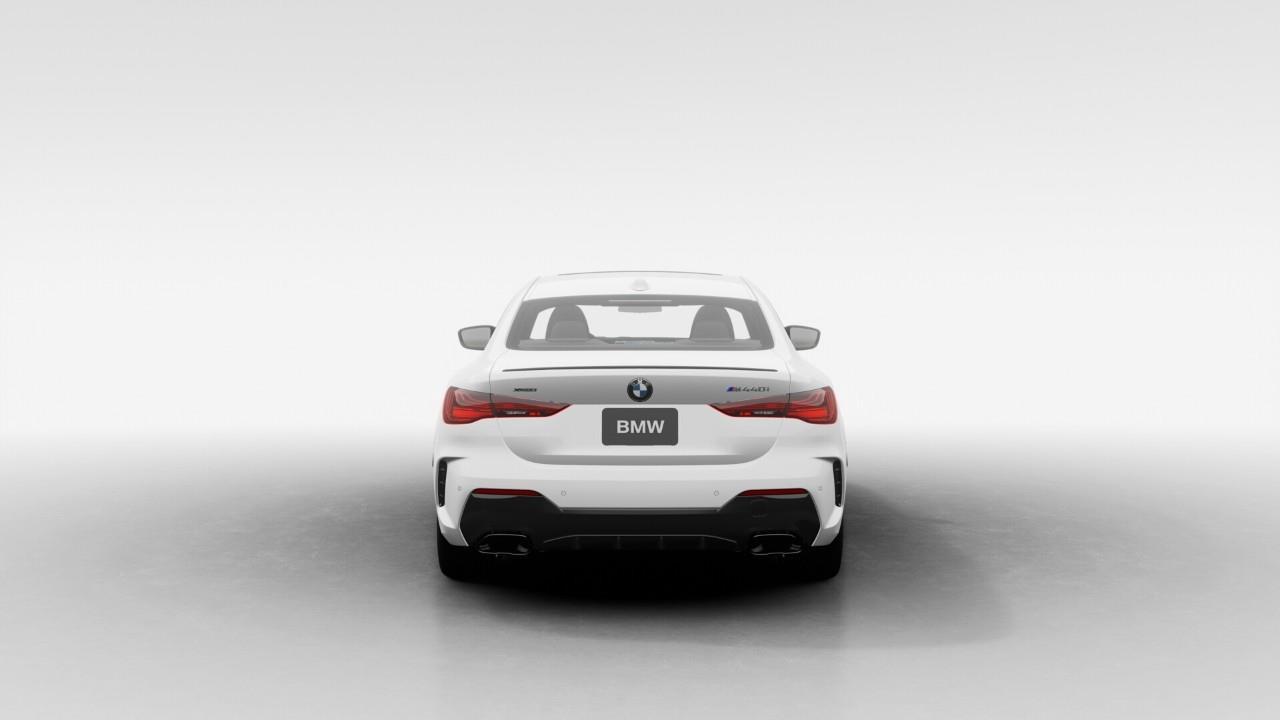 2027 BMW M440 i xDrive 2dr All-Wheel Drive Coupe Photo4