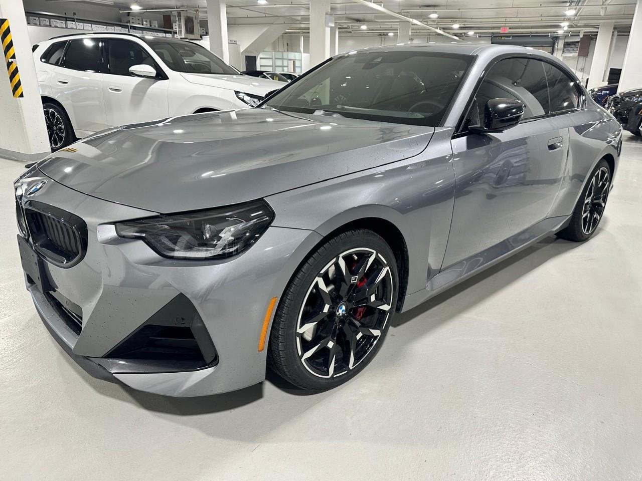 2025 BMW 230 i xDrive 2dr All-Wheel Drive Coupe Photo2