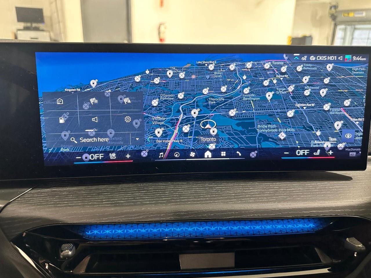 2025 BMW 230 i xDrive 2dr All-Wheel Drive Coupe Photo