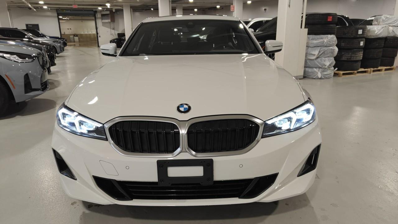 2023 BMW 330 i xDrive 4dr All-Wheel Drive Sedan Photo
