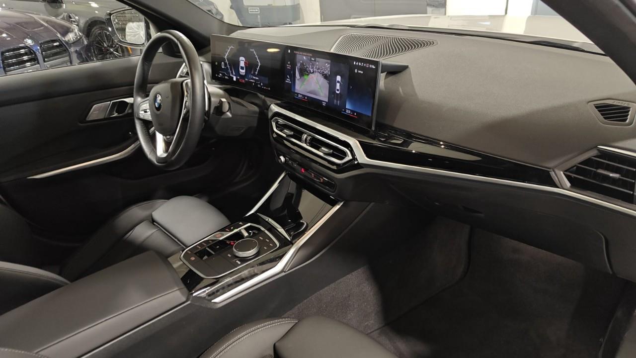 2023 BMW 330 i xDrive 4dr All-Wheel Drive Sedan Photo