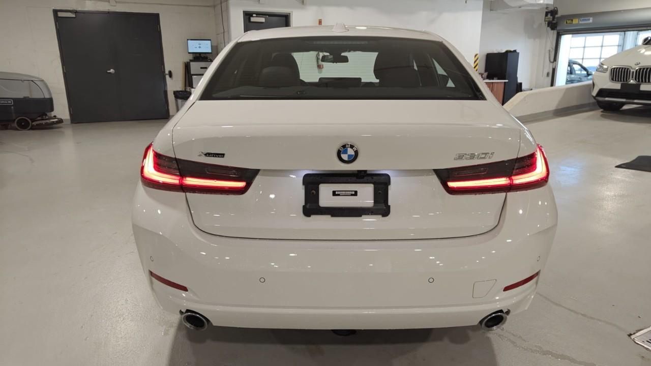 2023 BMW 330 i xDrive 4dr All-Wheel Drive Sedan Photo