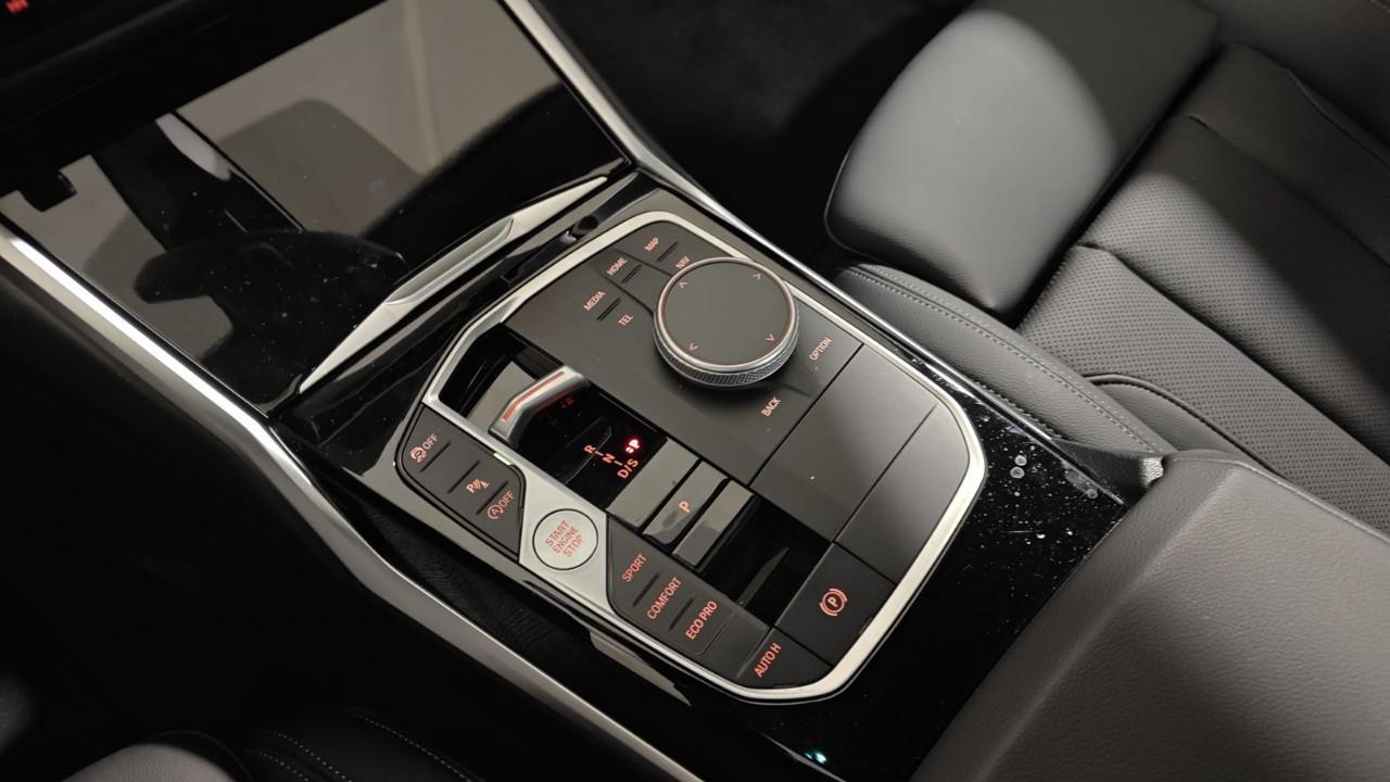 2023 BMW 330 i xDrive 4dr All-Wheel Drive Sedan Photo