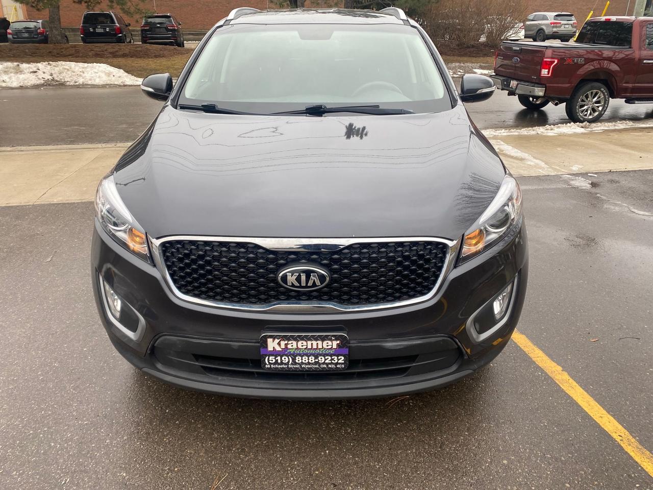 2016 Kia Sorento 2.4L LX Photo2