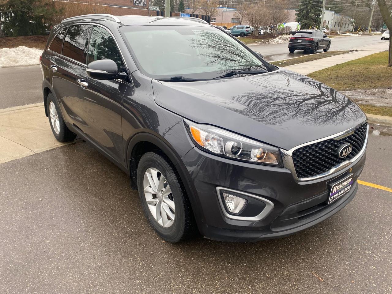 2016 Kia Sorento 2.4L LX Photo3