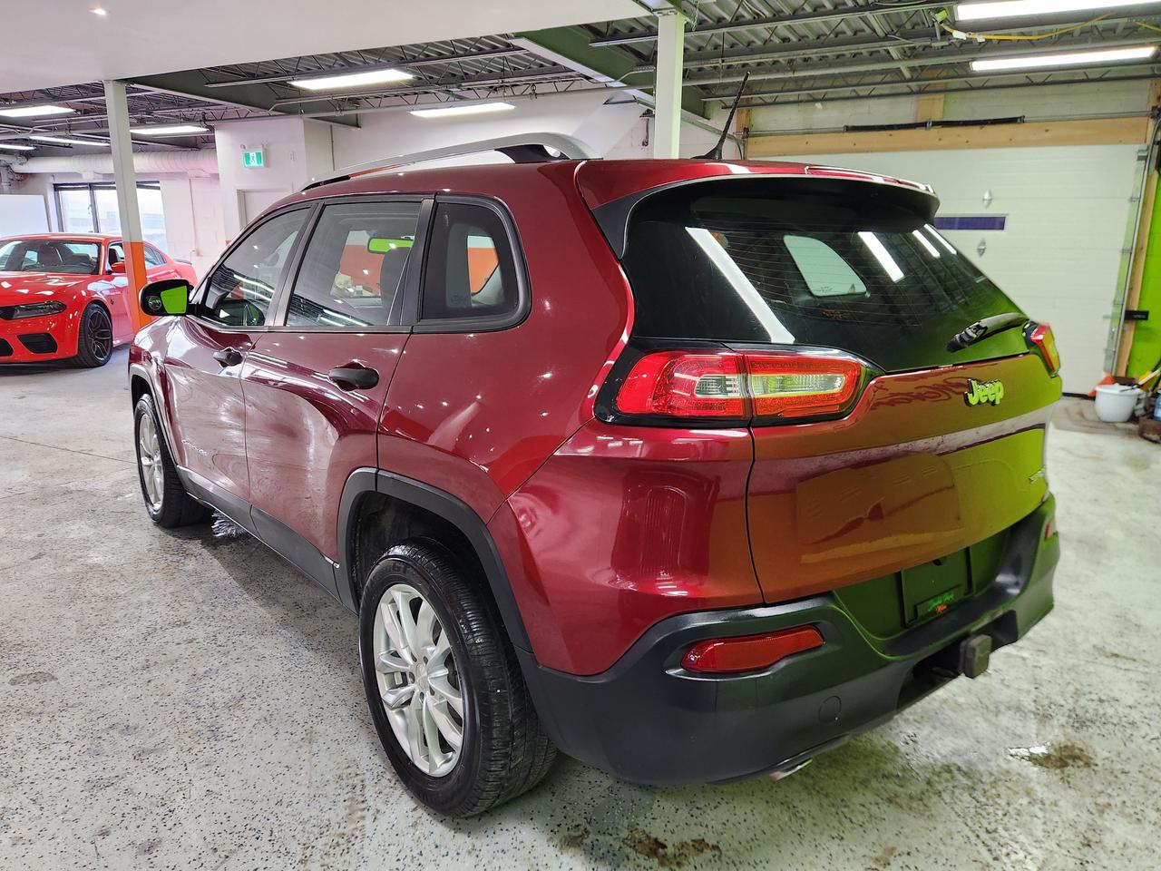 2014 Jeep Cherokee Sport NAVI REAR CAM H-TED SEAT HITCH CLEAN CARFAX Photo