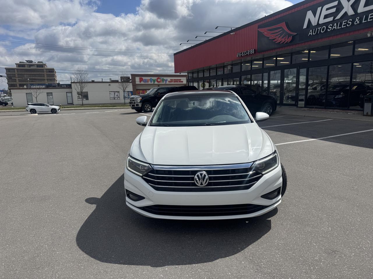 2019 Volkswagen Jetta EXECLINE LEATHER PAN/ROOF A/CARPLAY B/SPOT CAMERA Photo