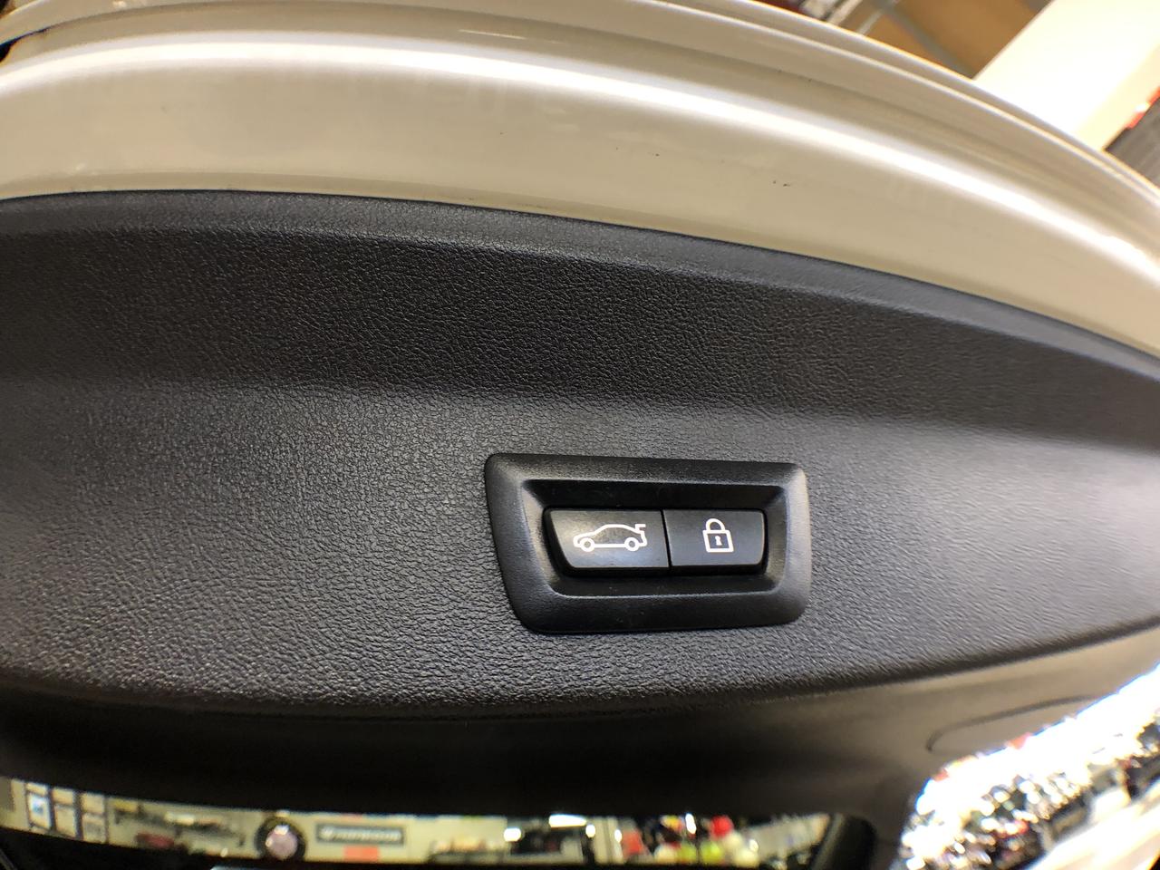 2019 BMW X3 xDrive30i SPORT PKG LEATHER PANO/ROOF NAVI CAMERA Photo