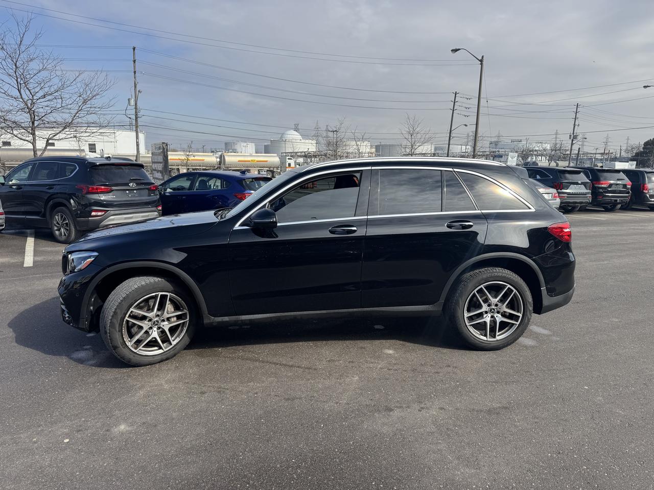 2019 Mercedes-Benz GLC-Class 300 AMG PKG 4MATIC LEATHER PAN/ROOF NAVI CAMERA Photo3