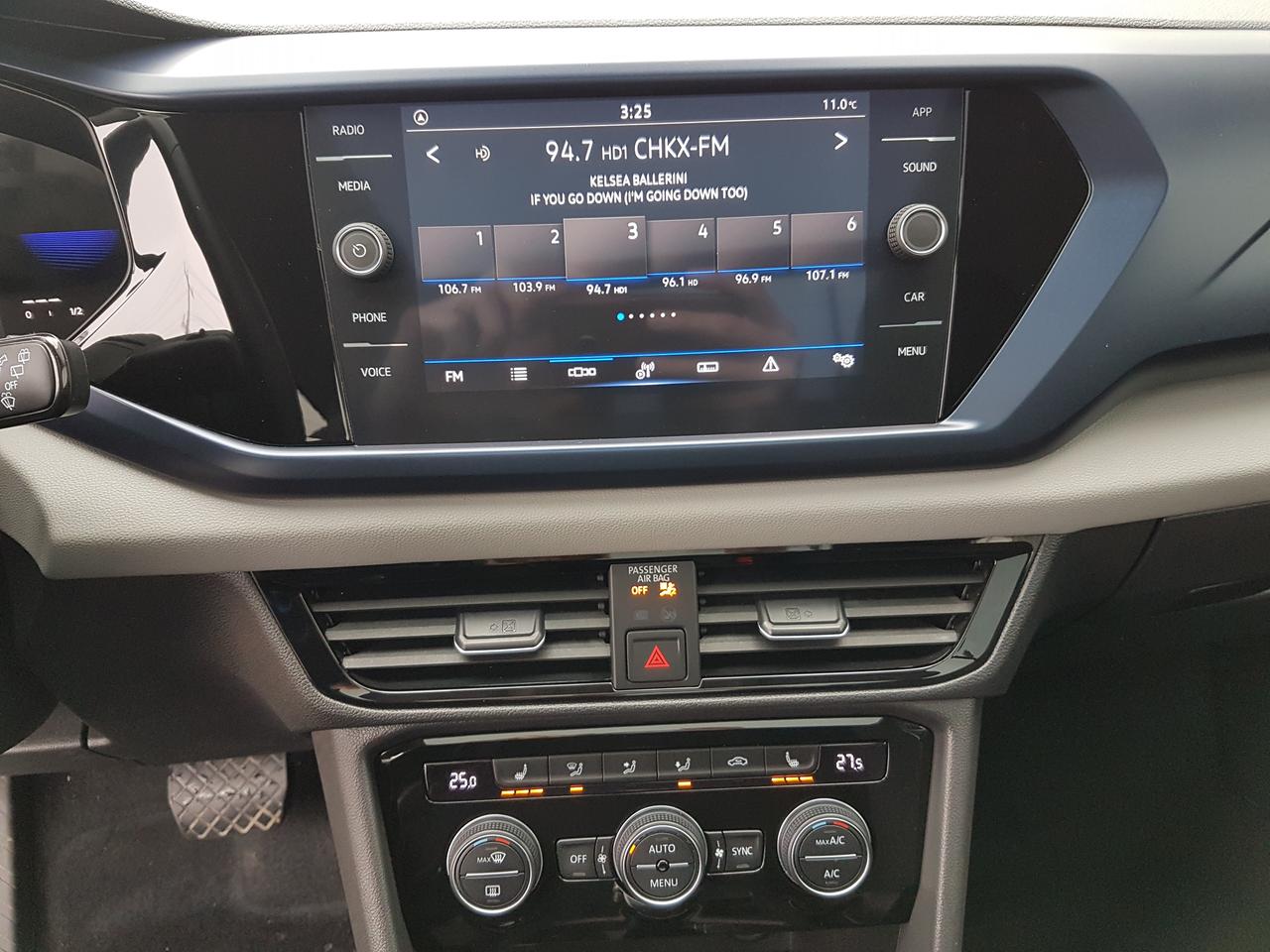 2022 Volkswagen Taos Comfortline *SUNROOF-HEATED SEATS* Photo