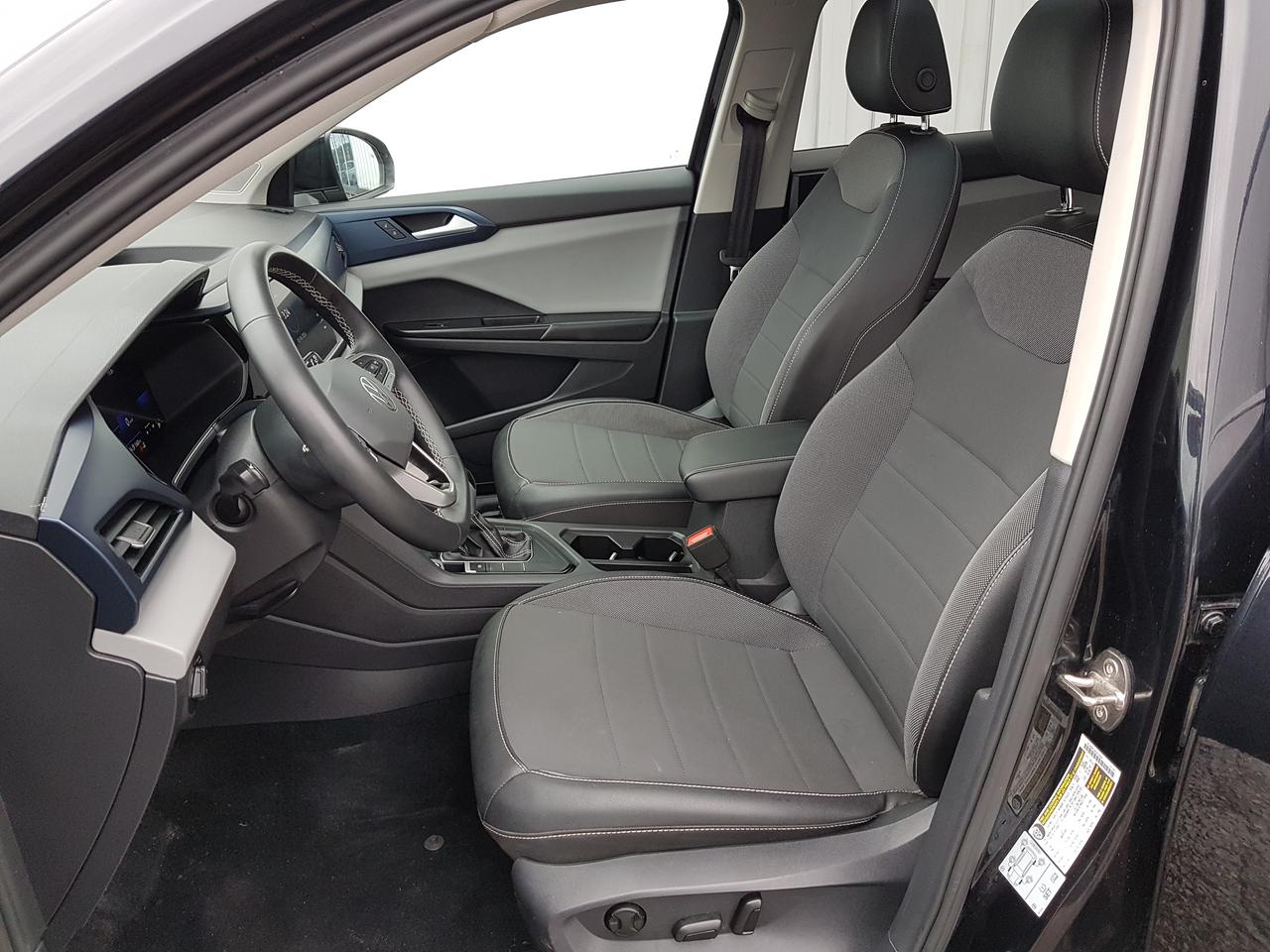 2022 Volkswagen Taos Comfortline *SUNROOF-HEATED SEATS* Photo