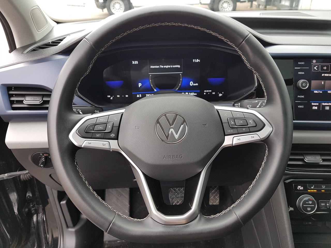 2022 Volkswagen Taos Comfortline *SUNROOF-HEATED SEATS* Photo