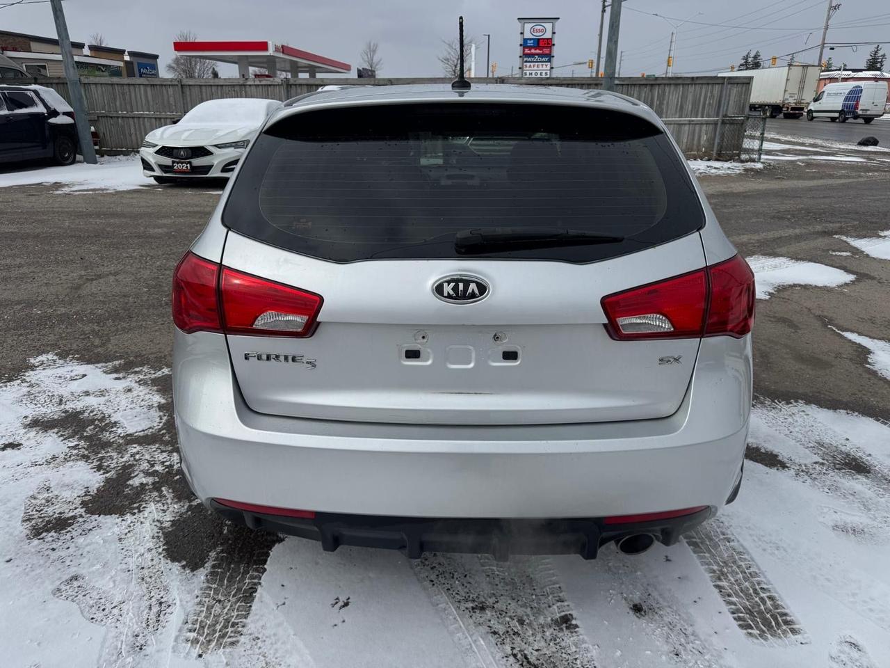 2011 Kia Forte5 SX, LEATHER, LOW KMS, CERTIFIED Photo3