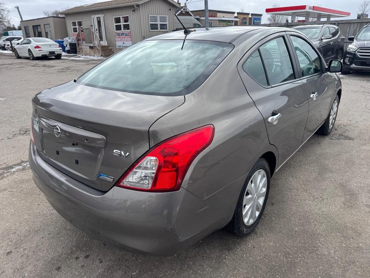 2012 Nissan Versa SV, SEDAN, 4 CYL, AUTO, ONLY 70KMS, CERTIFIED Photo4