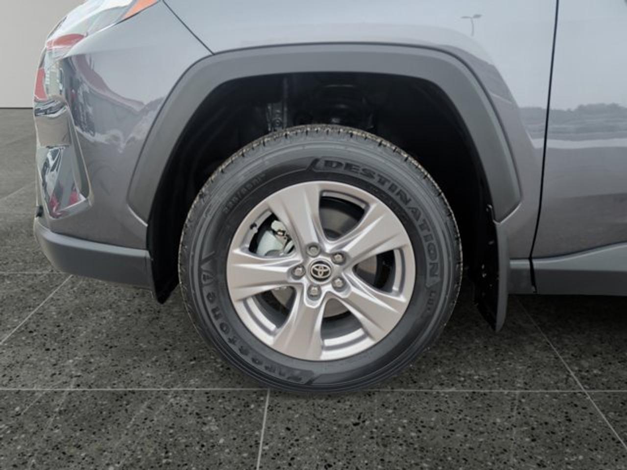 2025 Toyota RAV4 Hybrid XLE - Photo #8