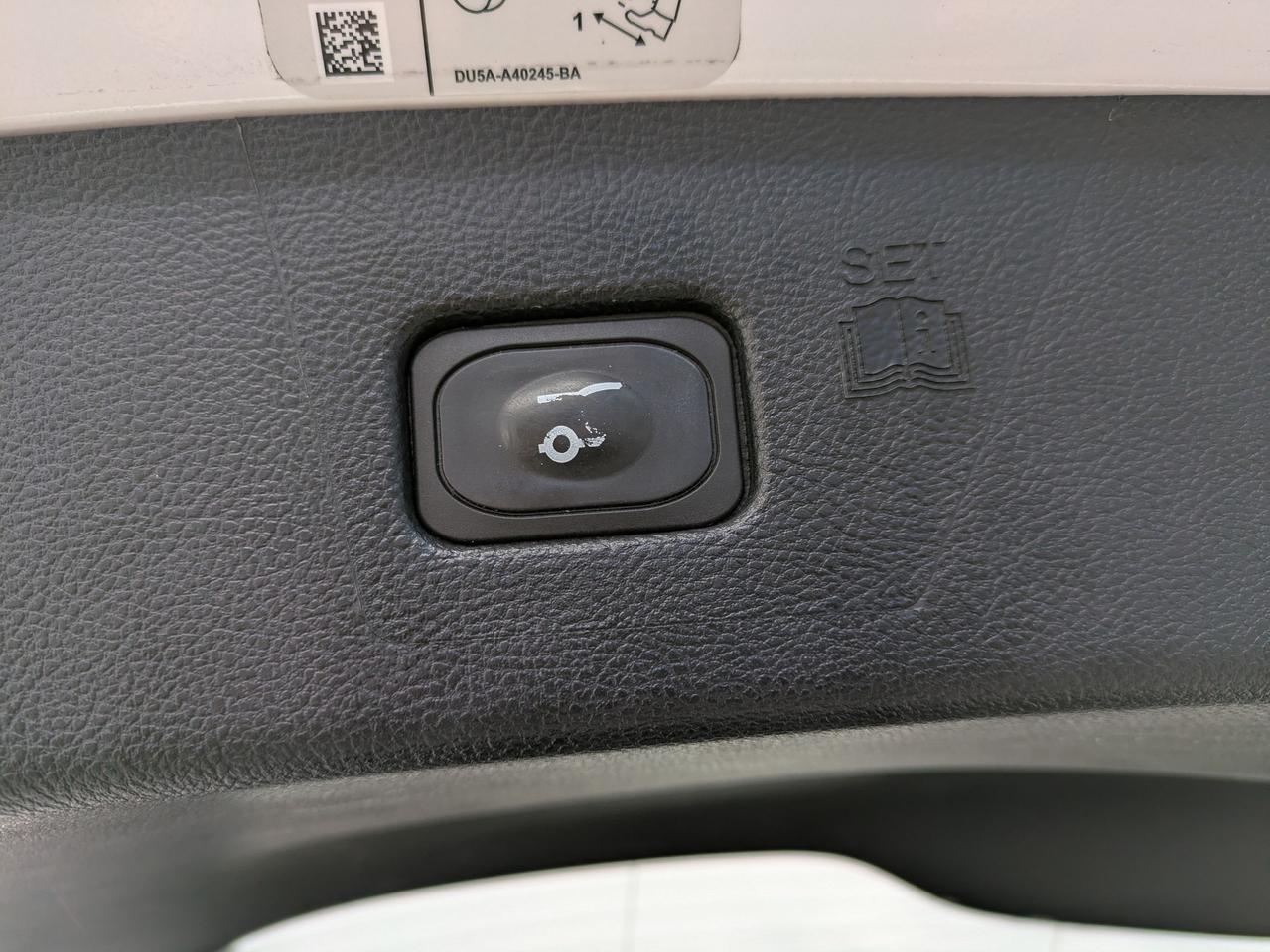 2020 Ford Edge SEL FWD Photo