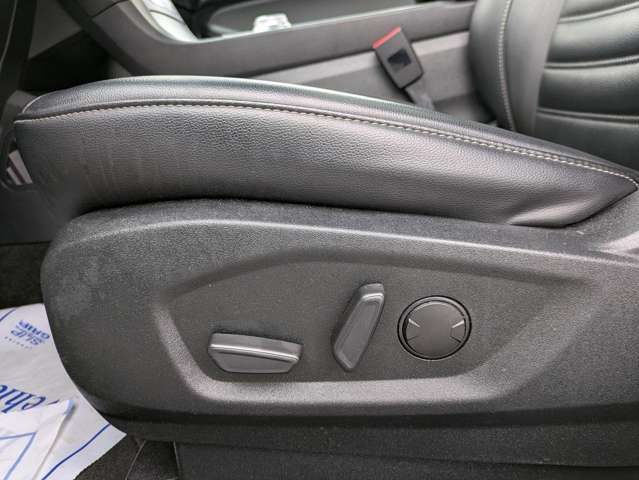 2020 Ford Edge SEL FWD Photo