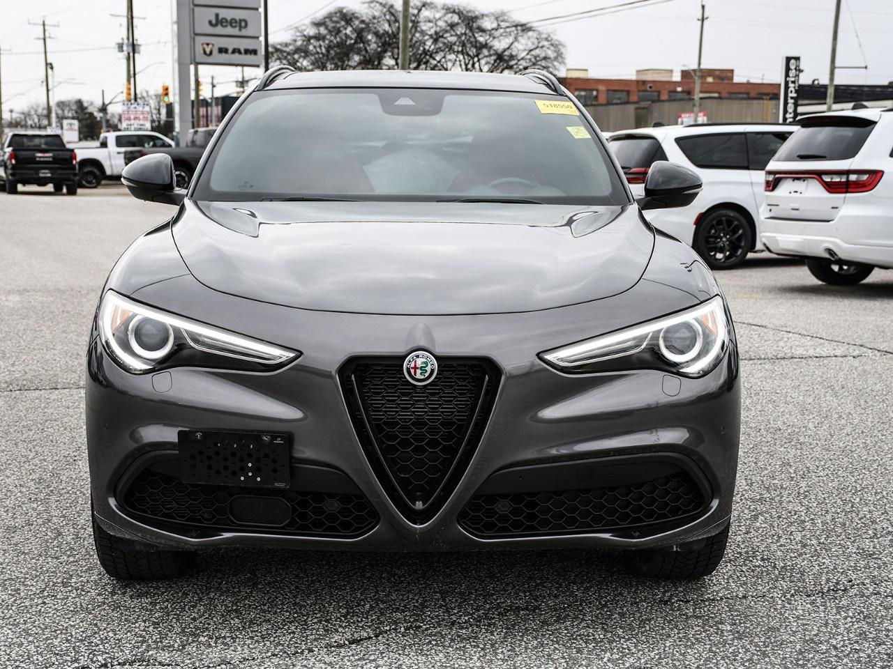 2022 Alfa Romeo Stelvio Veloce AWD Photo