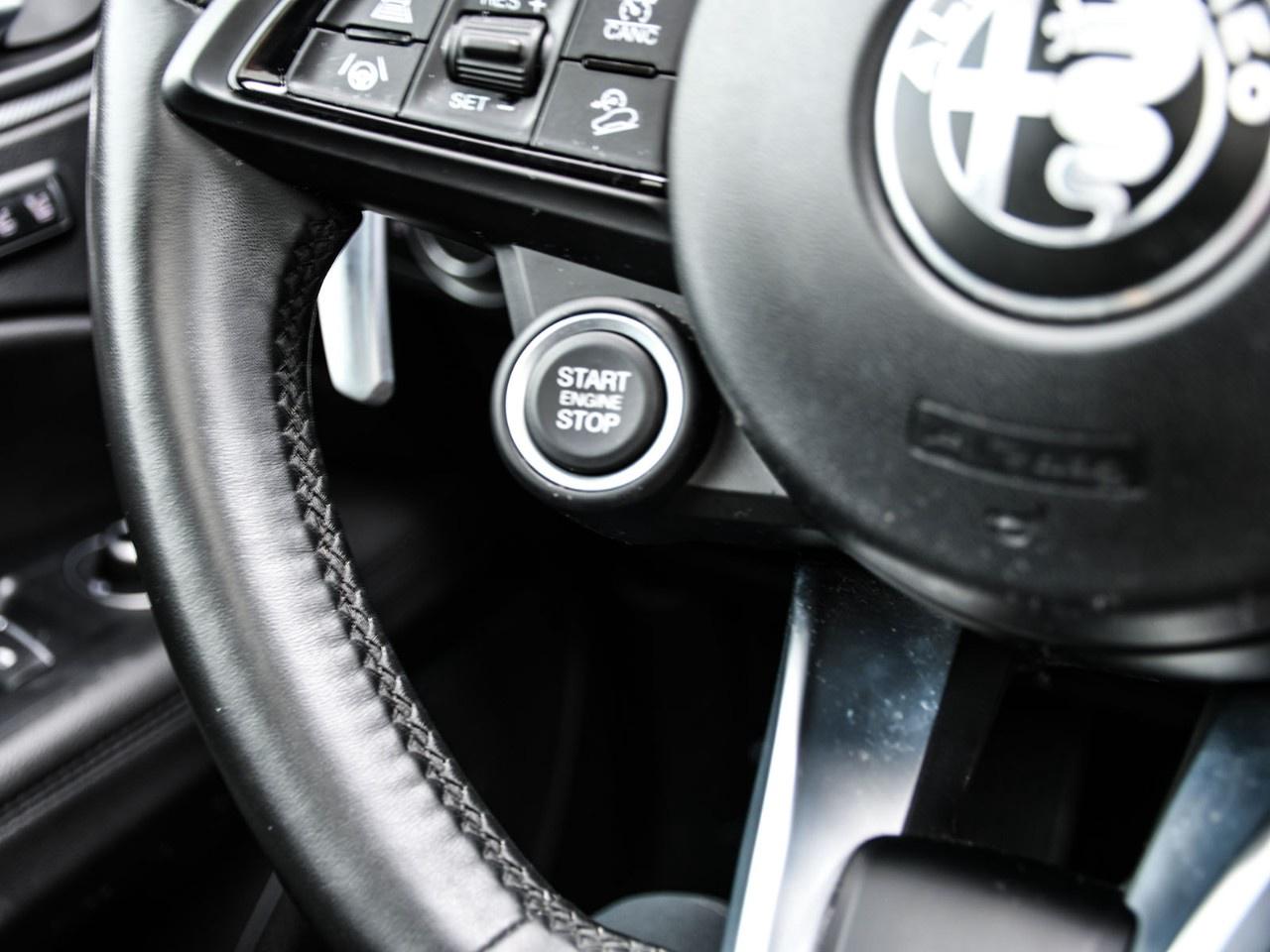 2022 Alfa Romeo Stelvio Veloce AWD Photo