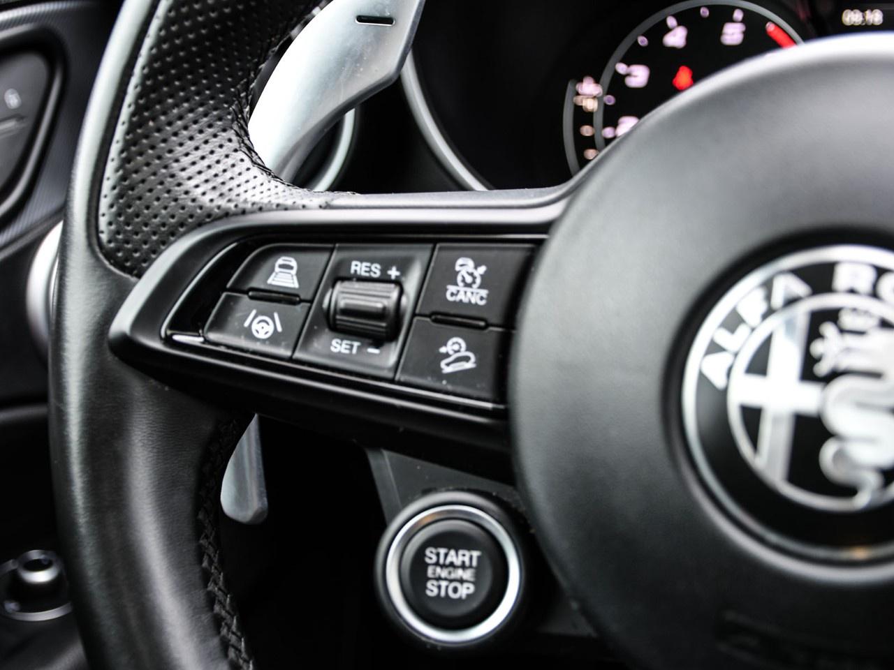 2022 Alfa Romeo Stelvio Veloce AWD Photo