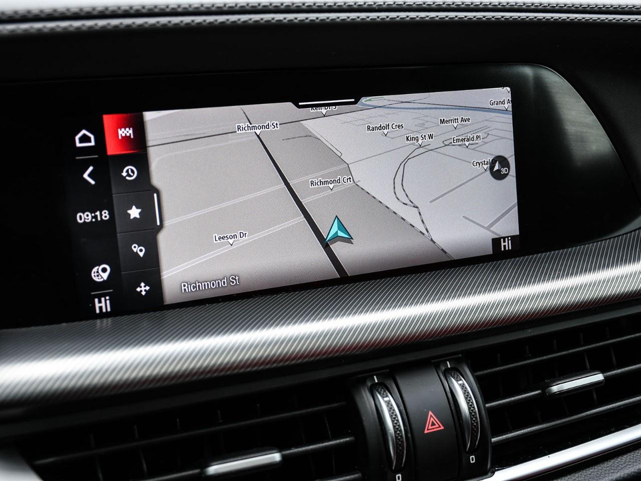 2022 Alfa Romeo Stelvio Veloce AWD Photo