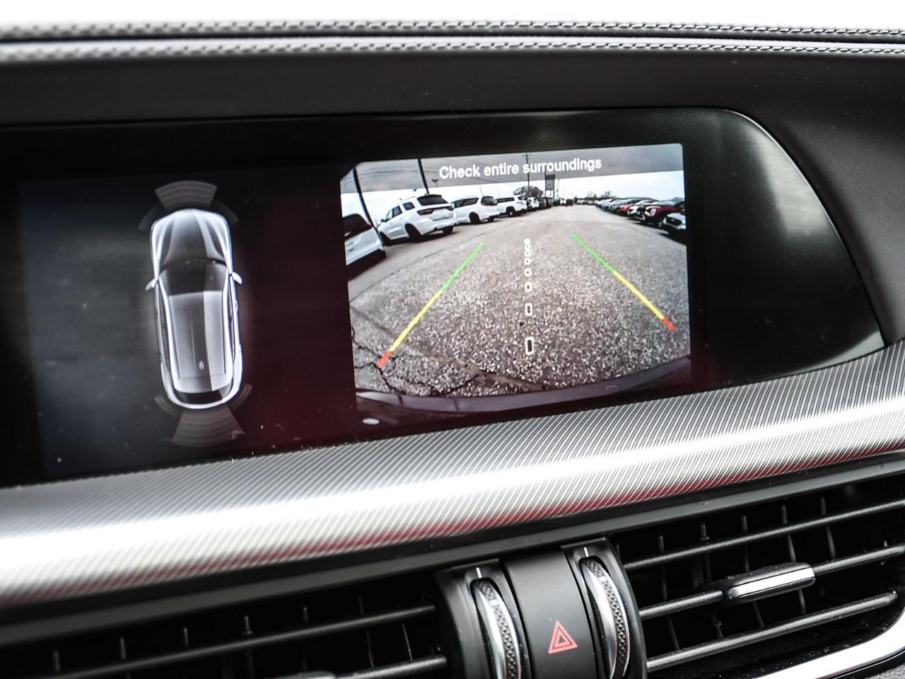 2022 Alfa Romeo Stelvio Veloce AWD Photo