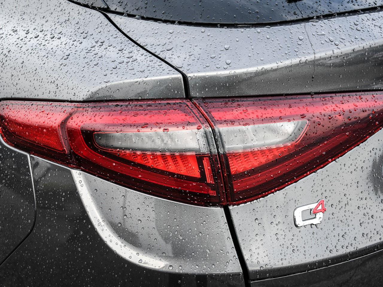 2022 Alfa Romeo Stelvio Veloce AWD Photo