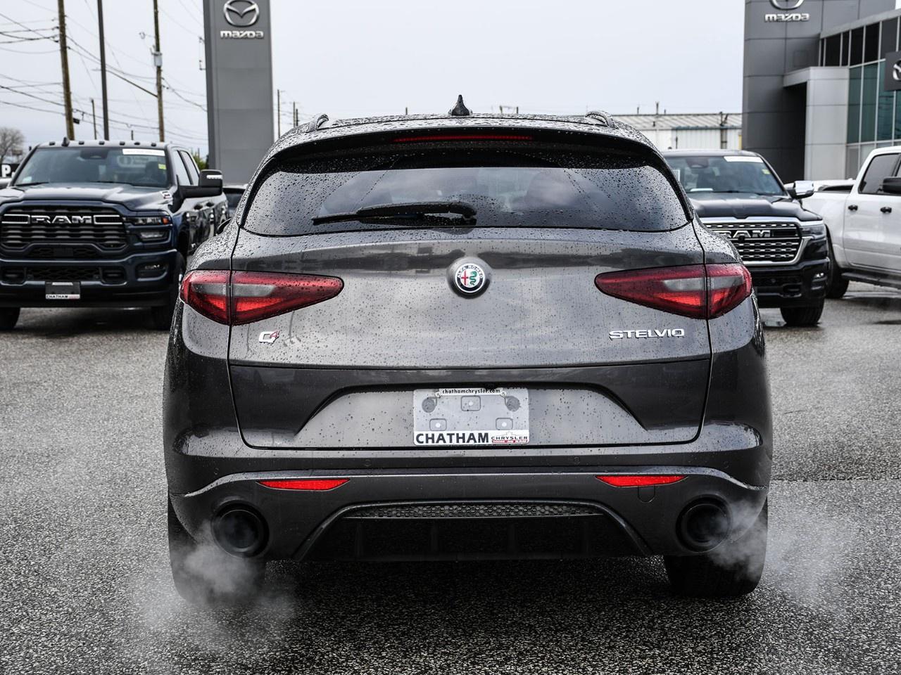 2022 Alfa Romeo Stelvio Veloce AWD Photo