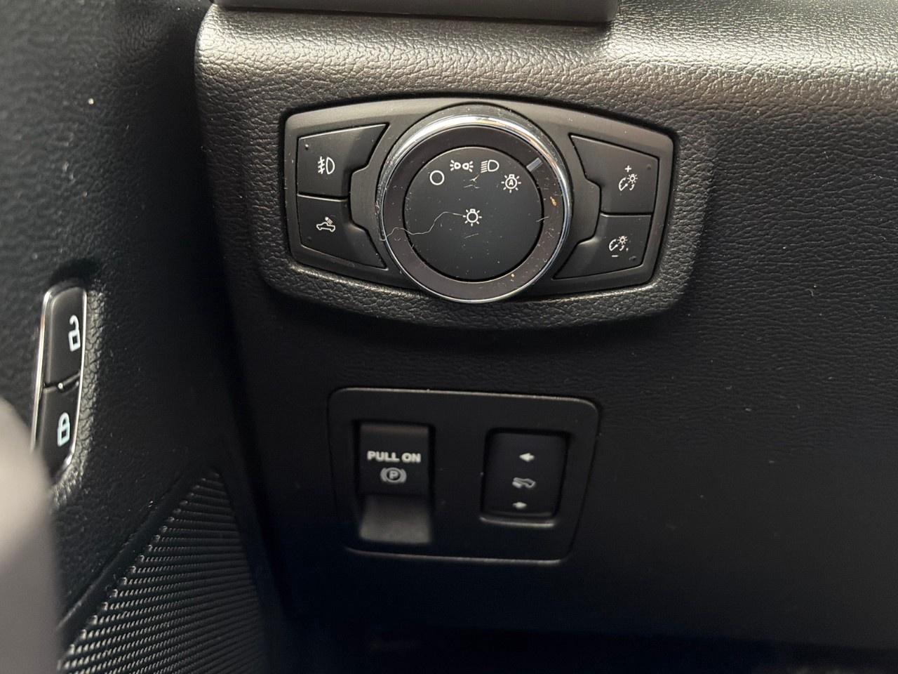 2019 Ford F-150 XLT 4WD SuperCrew 5.5' Box Photo