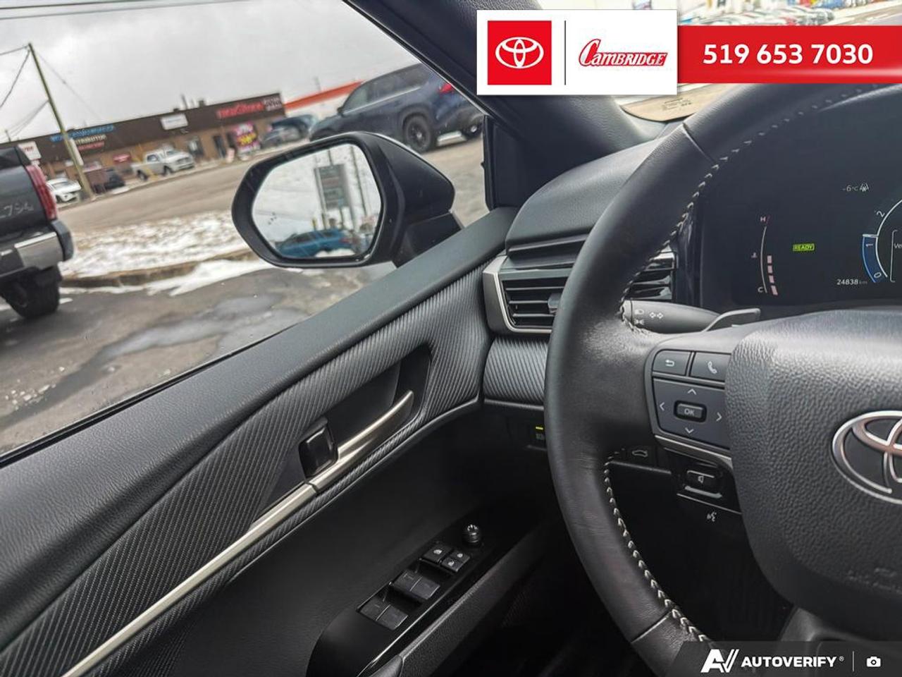 2025 Toyota Camry SE Upgrade Photo