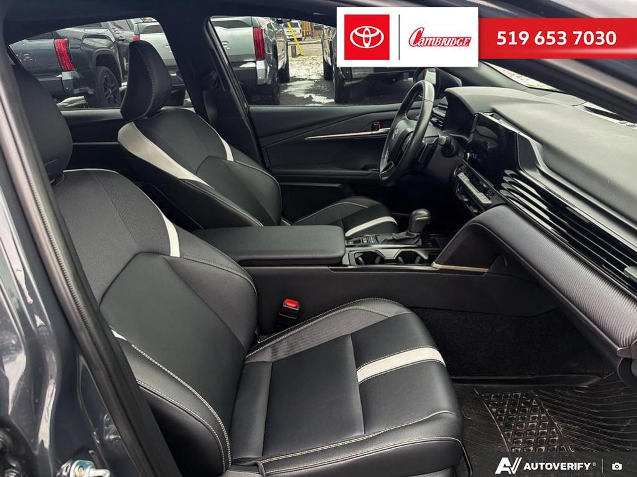 2025 Toyota Camry SE Upgrade Photo