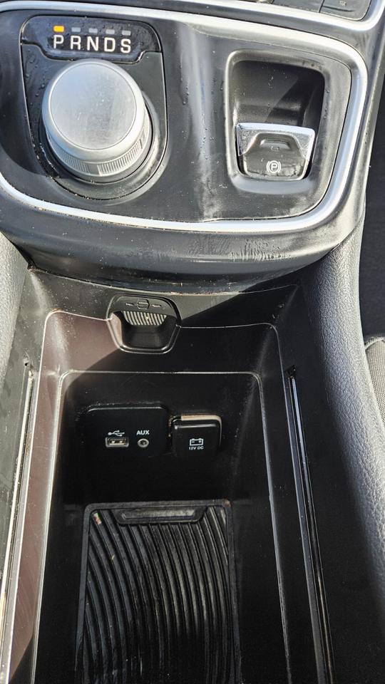 2015 Chrysler 200 Limited Photo