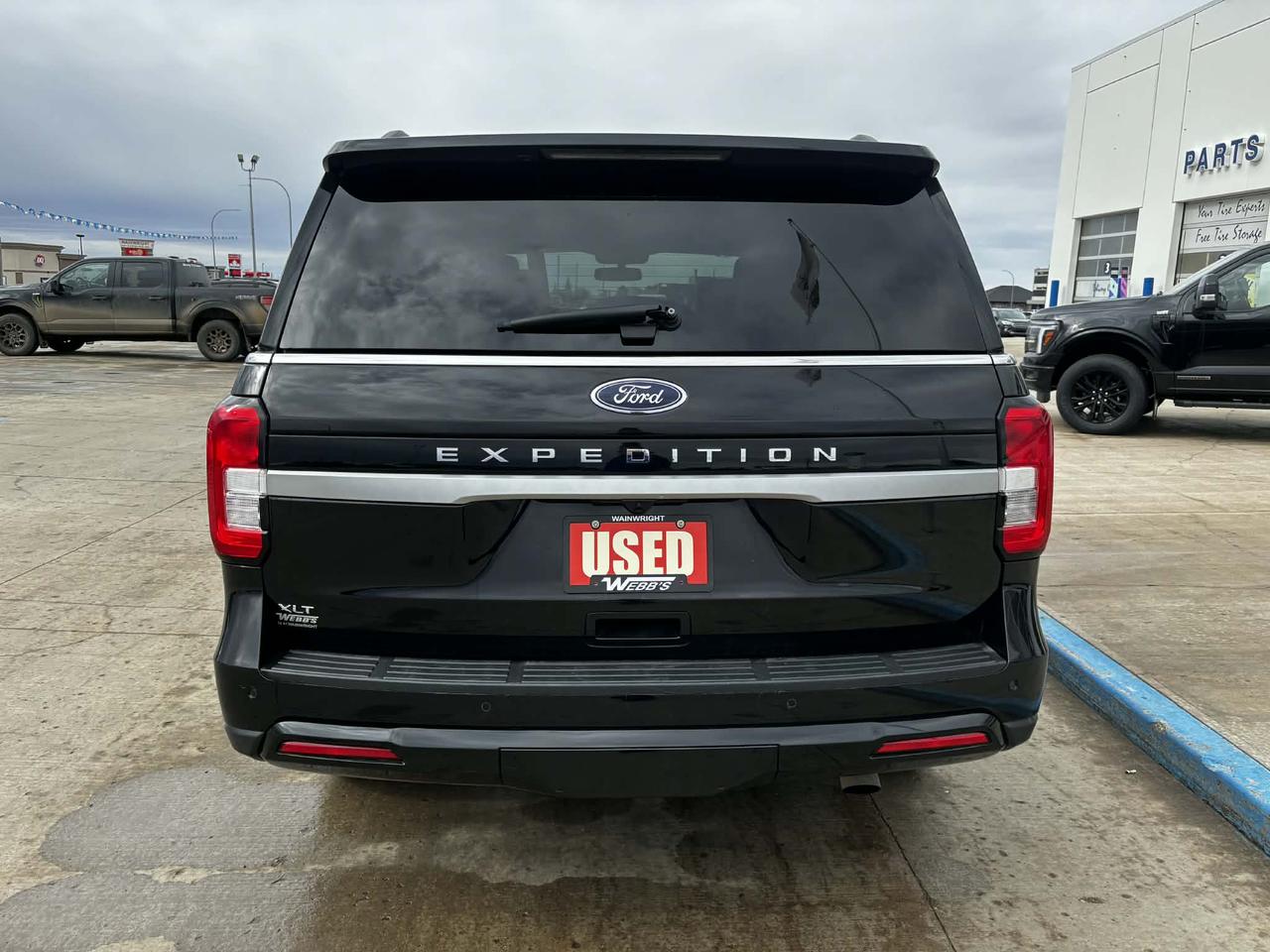 2024 Ford Expedition XLT 4X4 Photo3