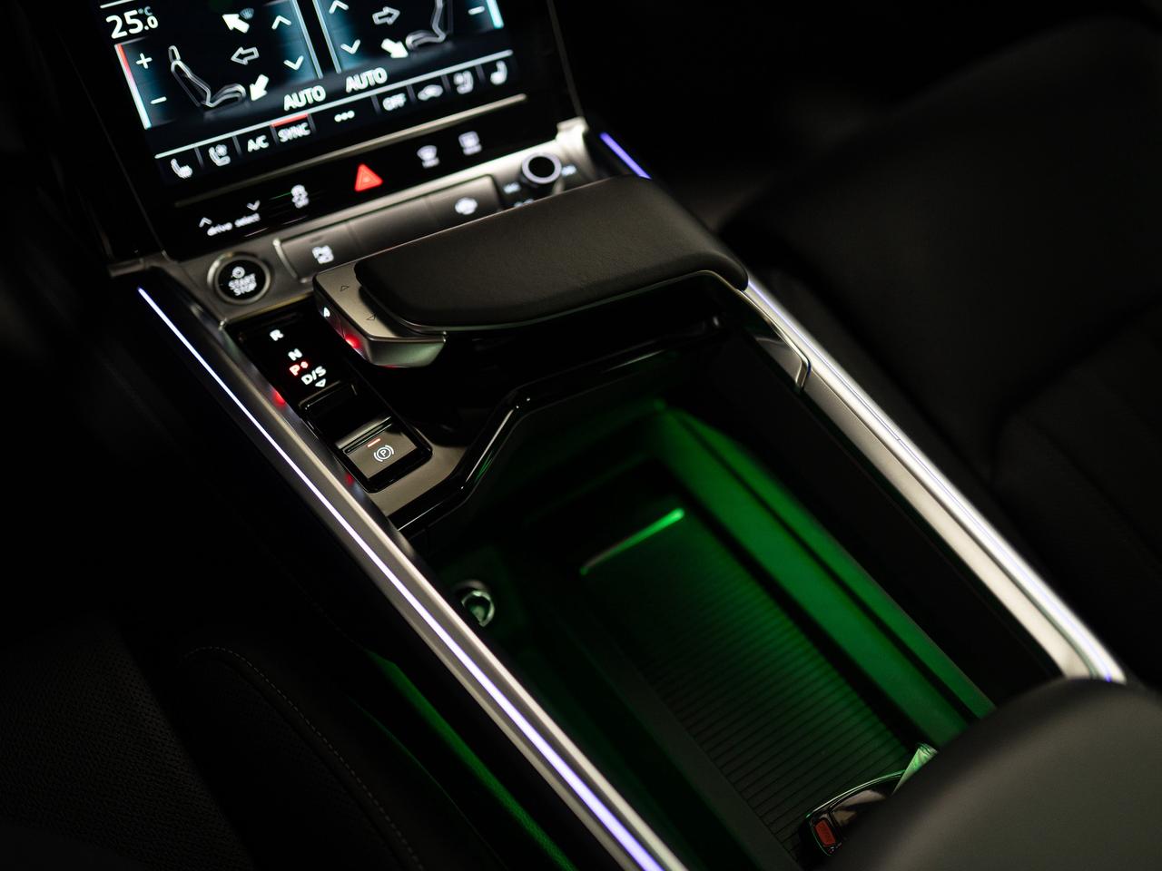 2024 Audi Q8 e-tron Sportback S-LINE | COMPETITION PKG | 21 IN Photo