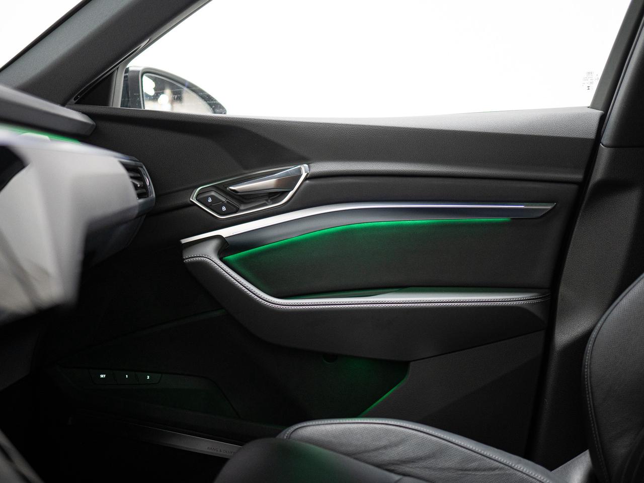 2024 Audi Q8 e-tron Sportback S-LINE | COMPETITION PKG | 21 IN Photo