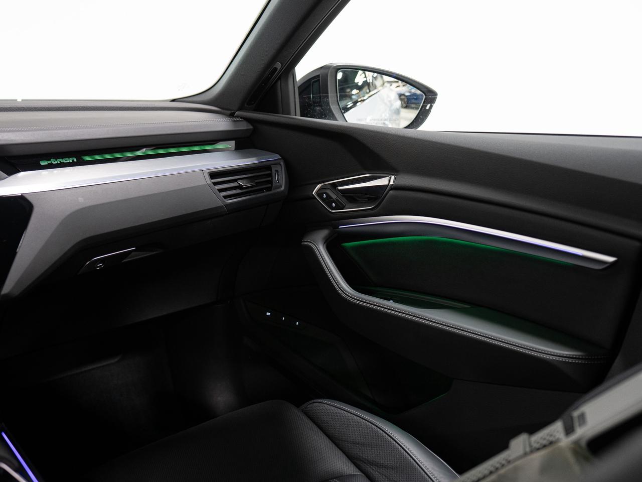 2024 Audi Q8 e-tron Sportback S-LINE | COMPETITION PKG | 21 IN Photo