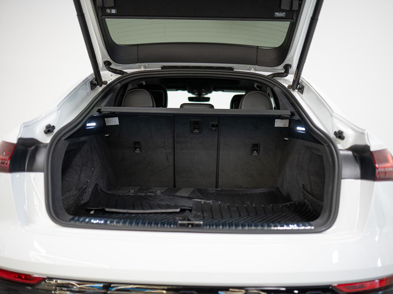 2024 Audi Q8 e-tron Sportback S-LINE | COMPETITION PKG | 21 IN Photo