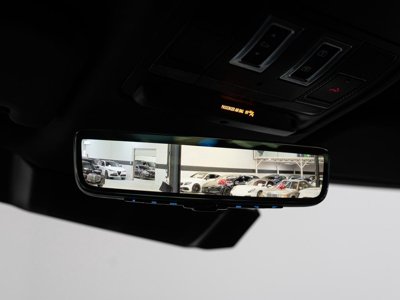 2022 Land Rover Defender 110 | S | P300 | BIG SCREEN | MERIDIAN | 22 IN Photo